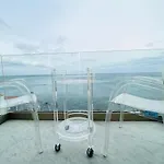 Infinity Sea Balcony 체팔루